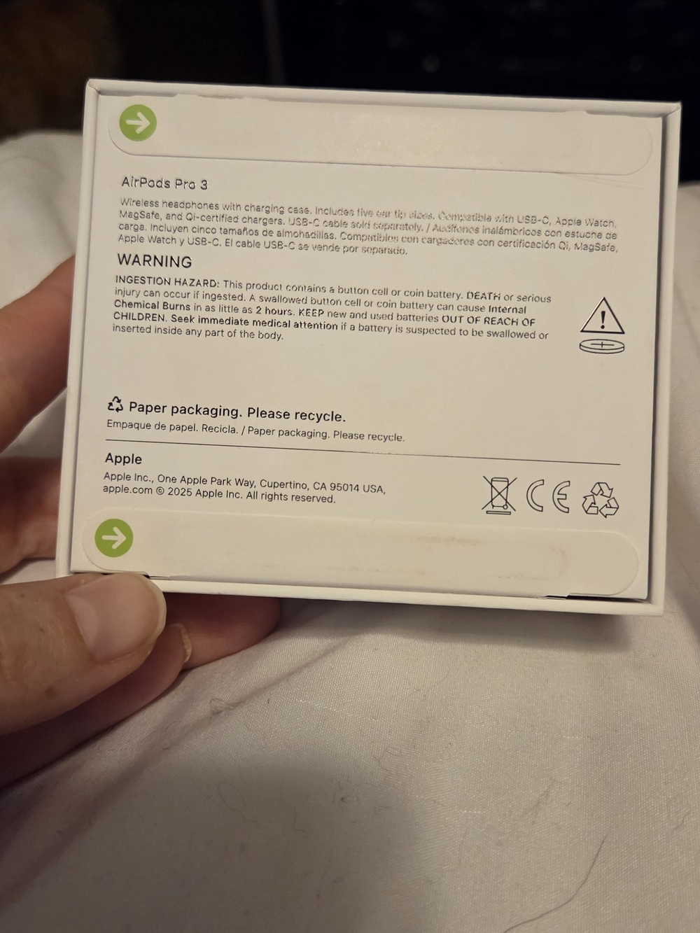 Apple AirPods Pro 3 Box – White with Green Accent